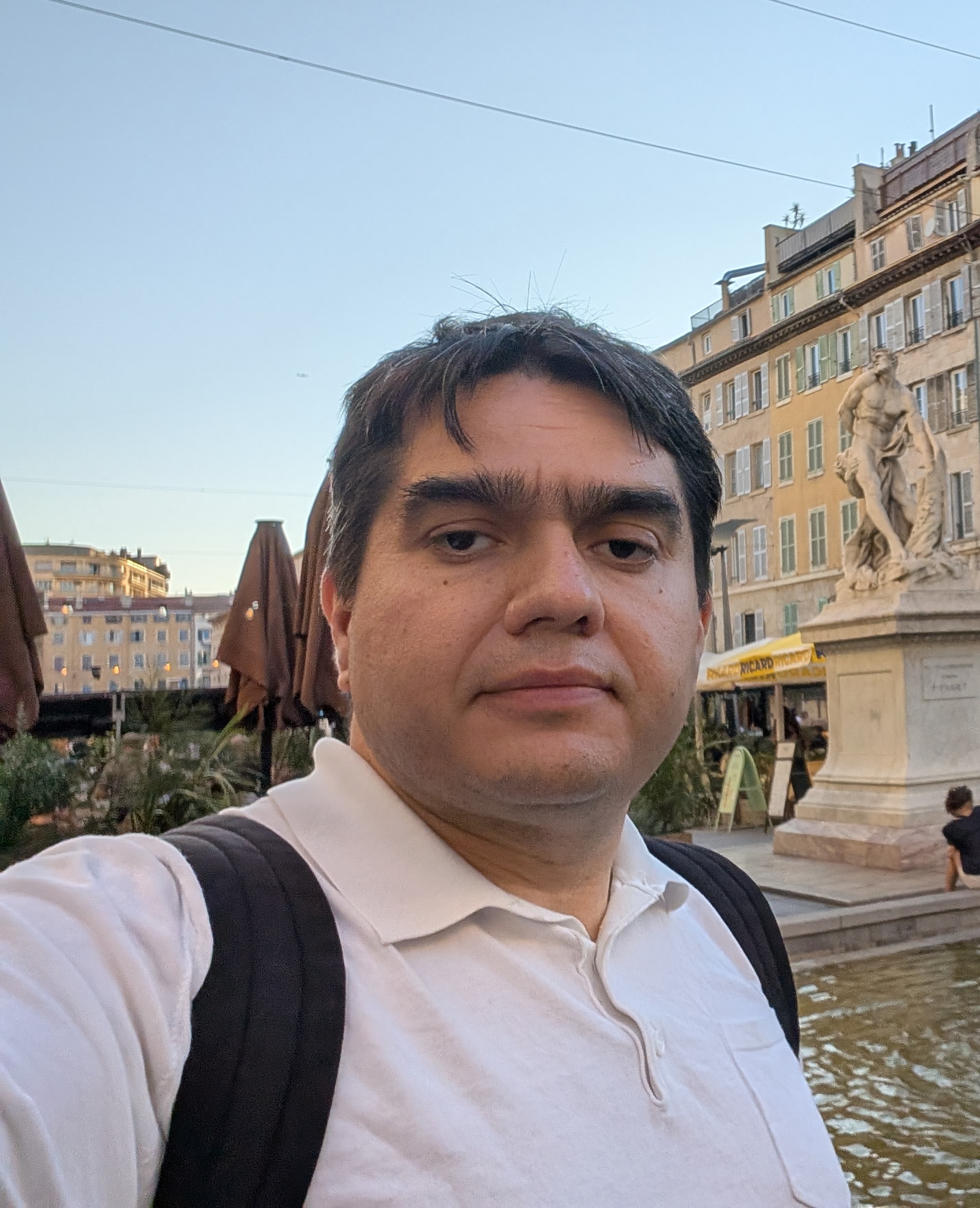 Mohammad Gheshlaghi Azar outdoors